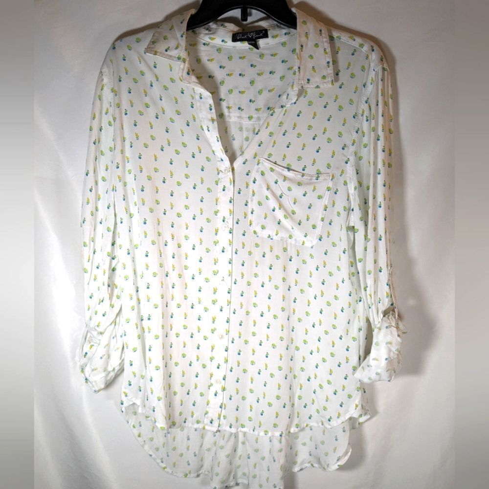 Velvet Heart White Button Down Collared V-Neck Shirt With Cactus Prints Size Med